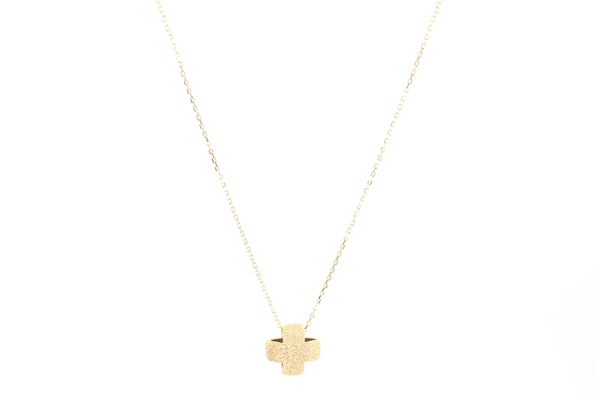 Cadena de oro 18K con colgante cruz texturizado