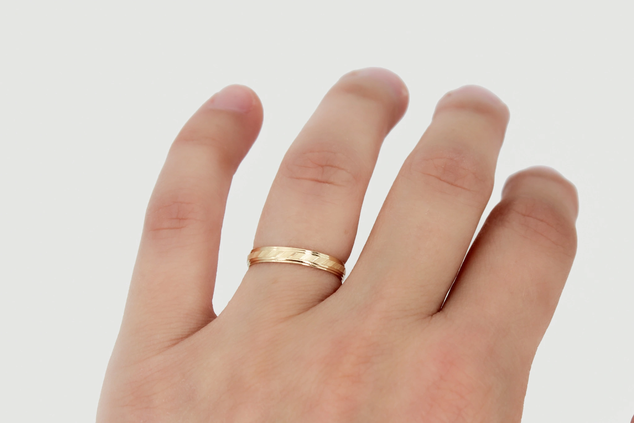Alianza de oro de 18k — foto 3