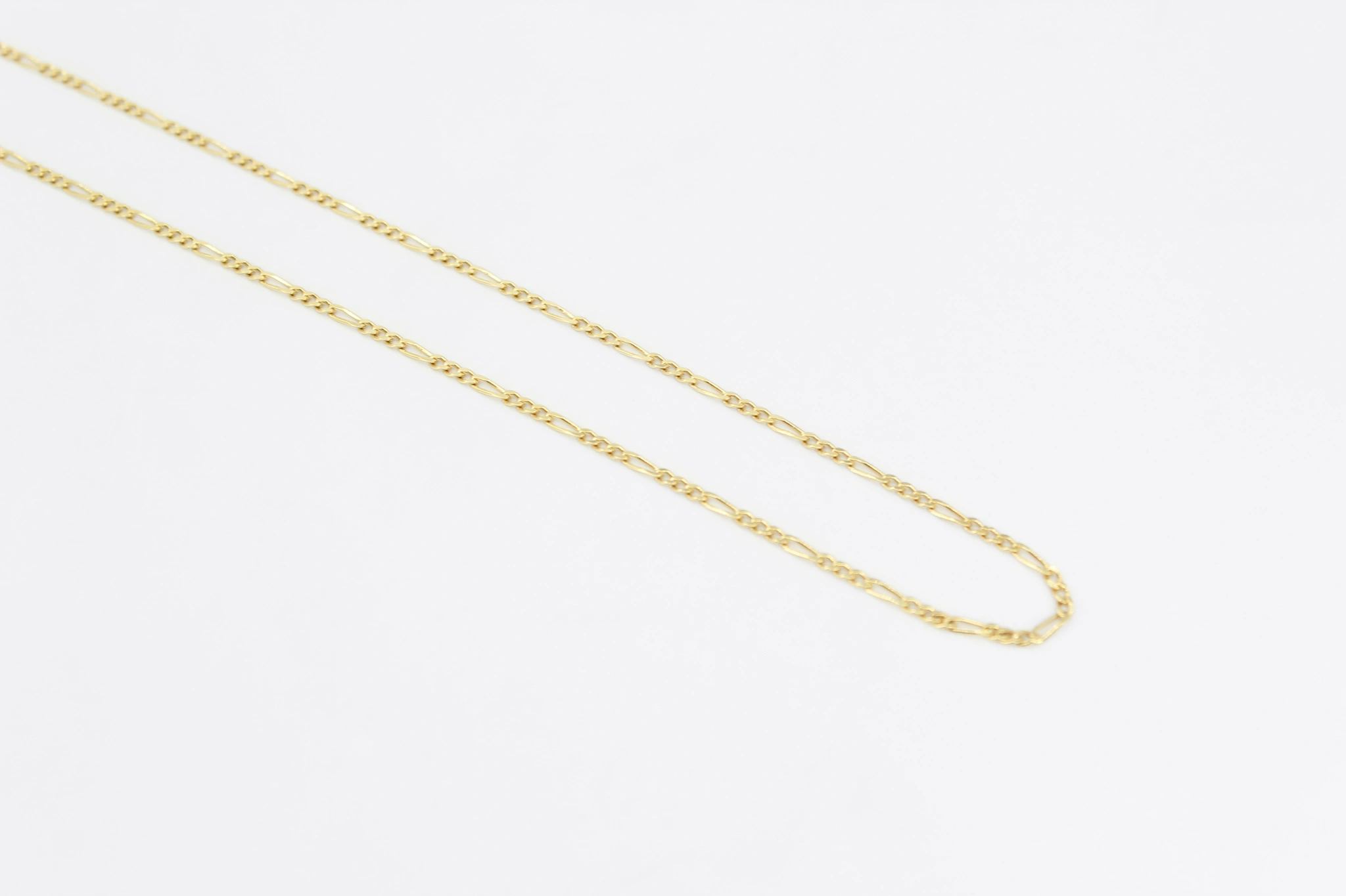 Cadena Fígaro de oro 18K — vista alternativa