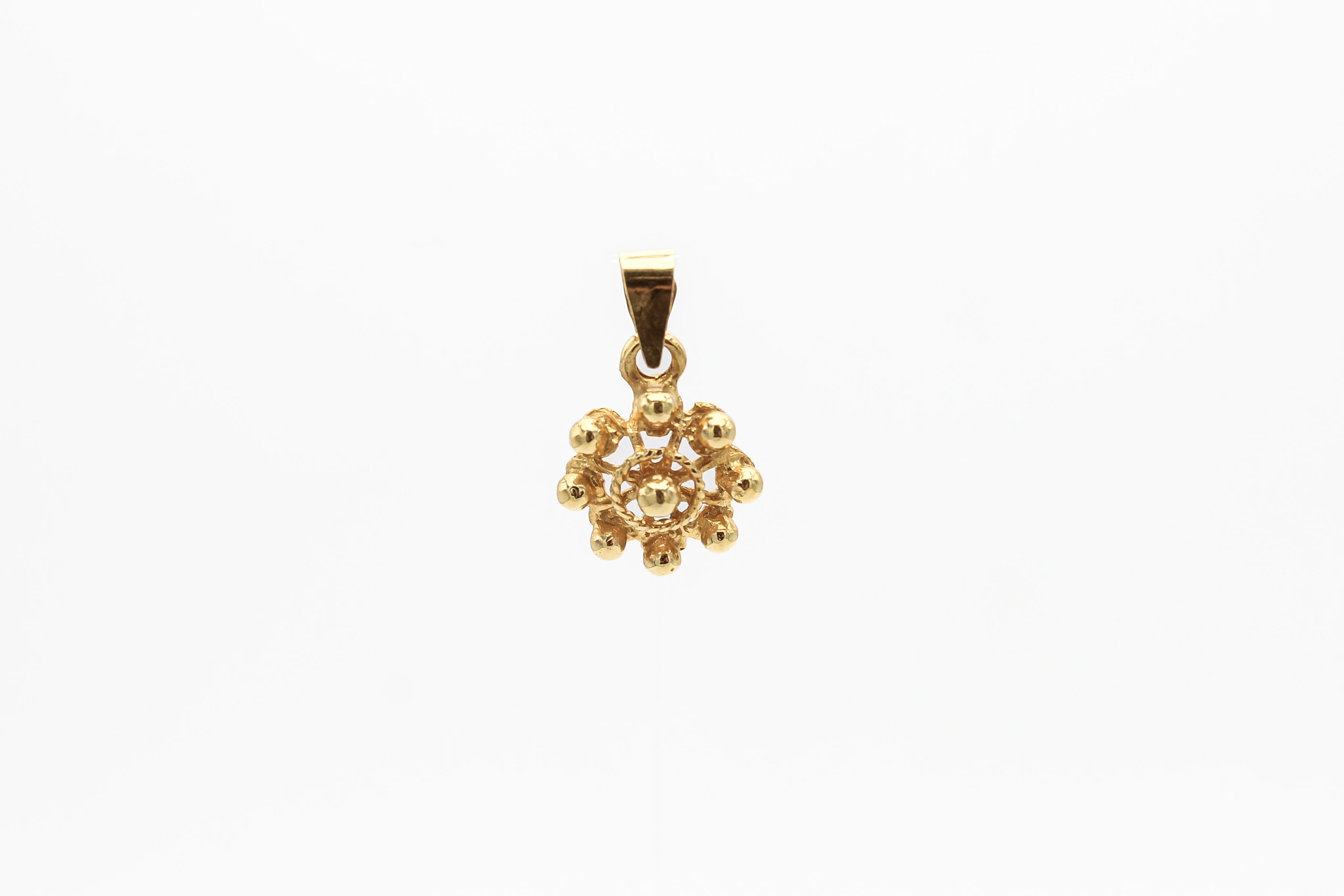 Colgante forma de flor de oro 18K — foto 3